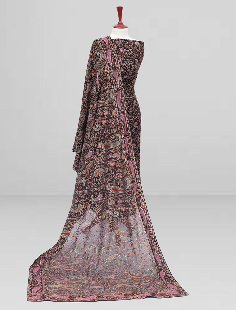 Elegant Noir Sequin Spark